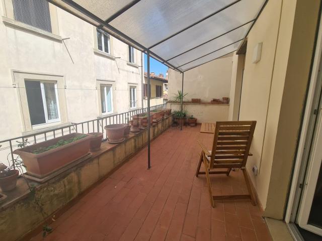 Appartamento in affitto di 65 m² in Via de&apos  Guicciardini