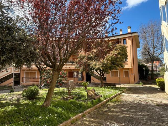 Appartamento in affitto di 65 m² in Via Domenico Petochi