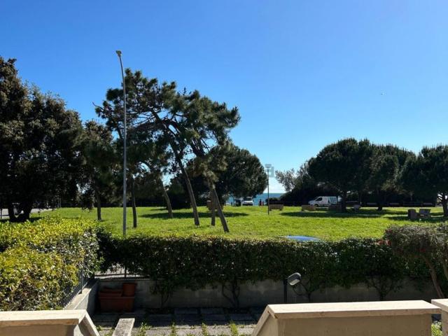 Appartamento in affitto di 65 m² in Via Litoranea, 161