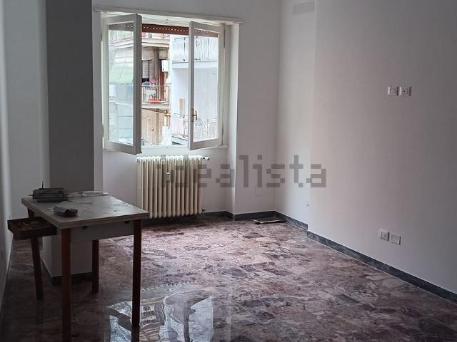 Appartamento in affitto di 65 m² in Via Luigi Vittorio Bertarelli, 11