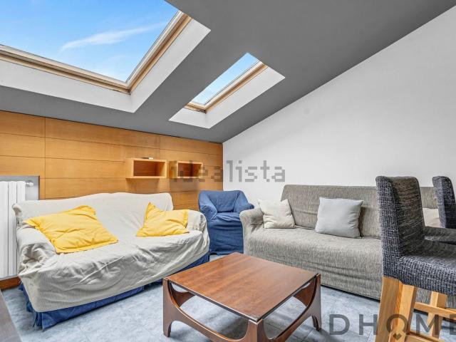 Appartamento in affitto di 65 m² in Via Monte San Genesio, 21