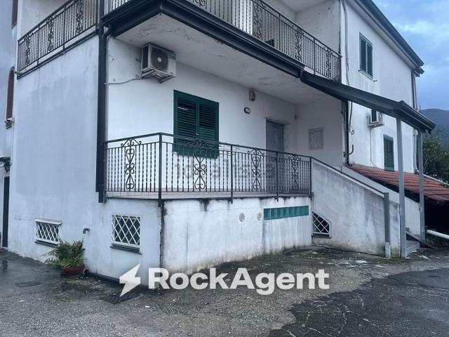 Appartamento in affitto di 65 m² in Via Paludicella, 72