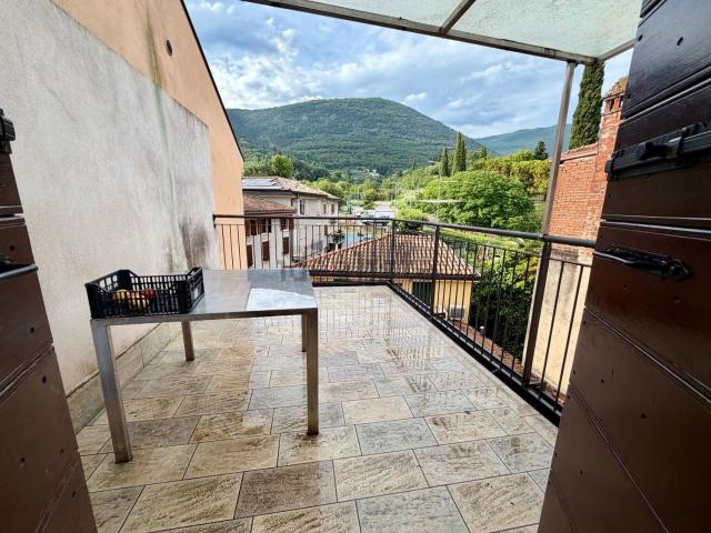 Appartamento in affitto di 65 m² in Via Pesina Corrubio