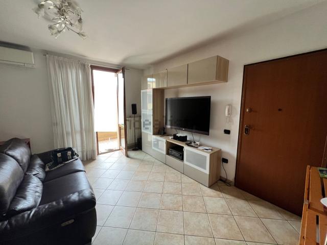 Appartamento in affitto di 65 m² in Via Raffaello Caverni