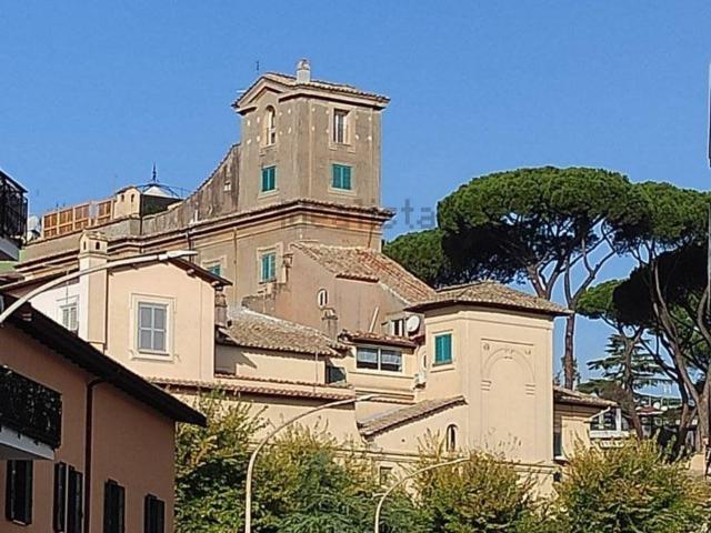 Appartamento in affitto di 65 m² in Via Riano, 30