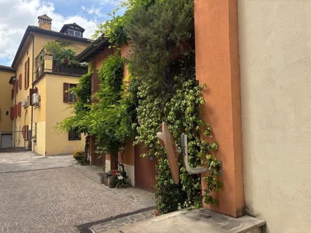 Appartamento in affitto di 65 m² in Via Santissima Annunziata