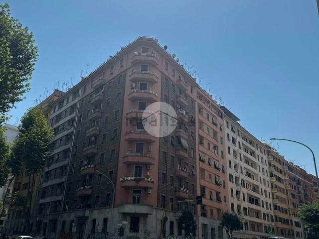 Appartamento in affitto di 65 m² in Via Satrico, 50