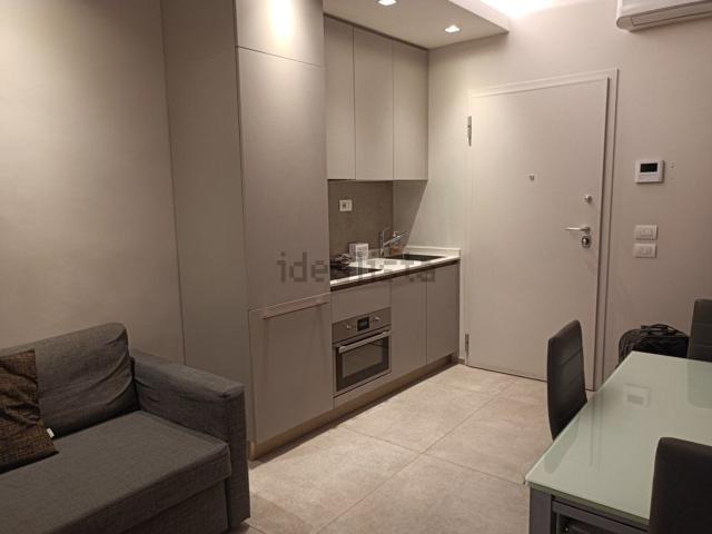 Appartamento in affitto di 66 m² in Piazza Borsa, 12
