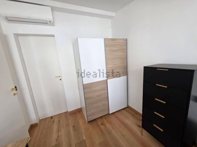 Appartamento in affitto di 66 m² in Via Ciro Menotti, 4