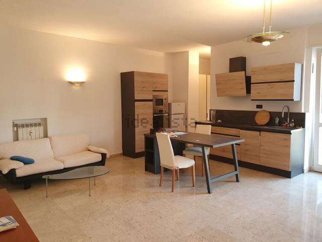 Appartamento in affitto di 68 m² in Via Balilla, 36