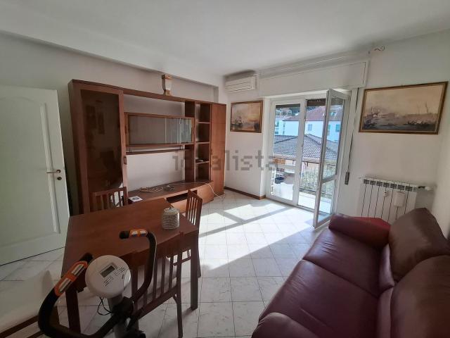 Appartamento in affitto di 68 m² in Via Luigi Cozzani