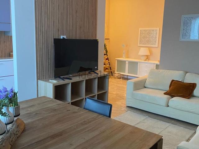 Appartamento in affitto di 69 m² in Via Sporting Mirasole, 19
