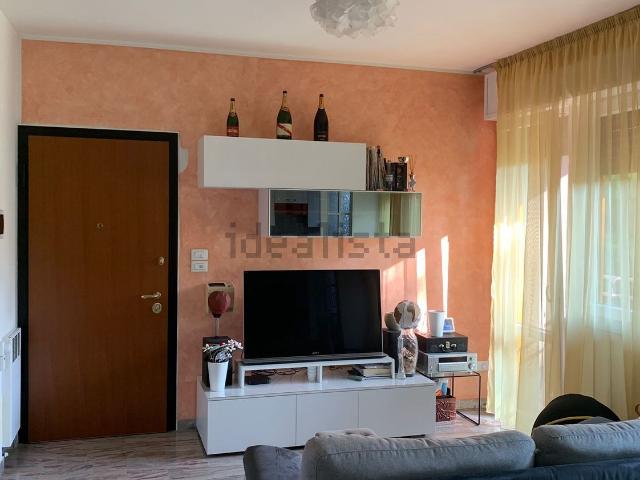 Appartamento in affitto di 73 m² in Via Amedeo Lipparini
