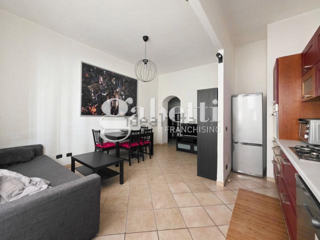 Appartamento in affitto di 73 m² in Via Eugenio Camerini, 8
