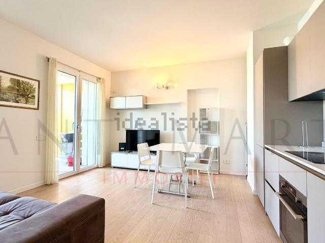 Appartamento in affitto di 73 m² in Via Flavio Gioia