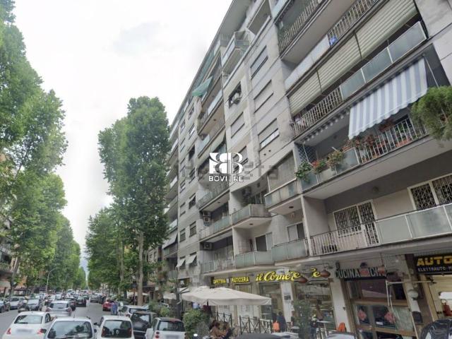 Appartamento in affitto di 73 m² in Via Oderisi da Gubbio