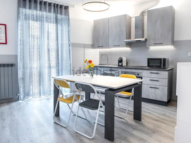 Appartamento in affitto di 70 m² in Piazza leopardi