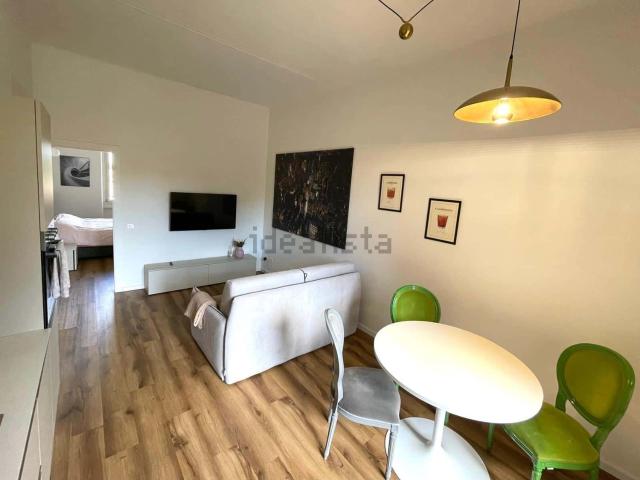 Appartamento in affitto di 70 m² in Via Torquato Taramelli, 60