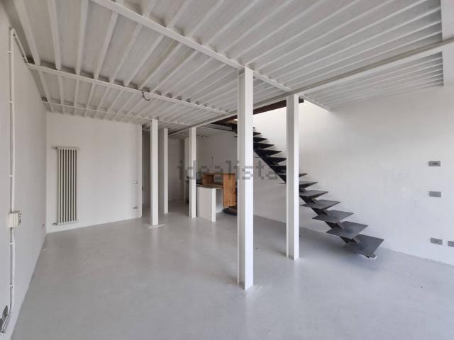 Appartamento in affitto di 70 m² in Via Tucidide, 56