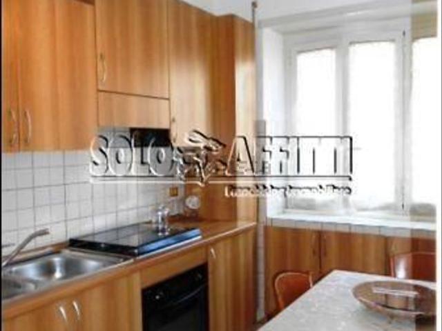 Appartamento in affitto di 70 m² in Via tuscolana, 1120