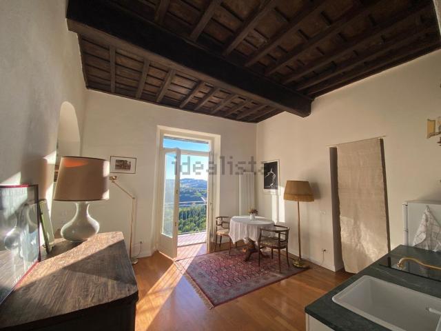 Appartamento in affitto di 70 m² in Via Vico