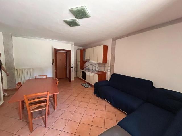 Appartamento in affitto di 70 m² in Via Vittorio Veneto, 3