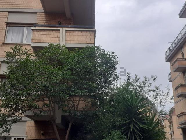 Appartamento in affitto di 70 m² in Via Yambo, 10