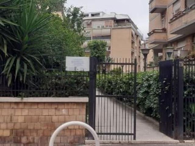Appartamento in affitto di 70 m² in Via Yambo, 10