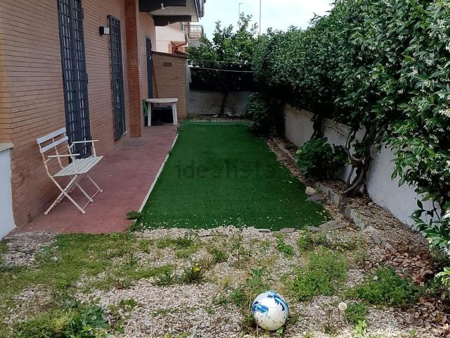 Appartamento in affitto di 70 m² in Via Campi Torre Flavia