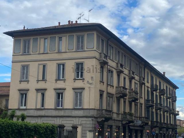 Appartamento in affitto di 70 m² in Via Carlo Carcano, 14