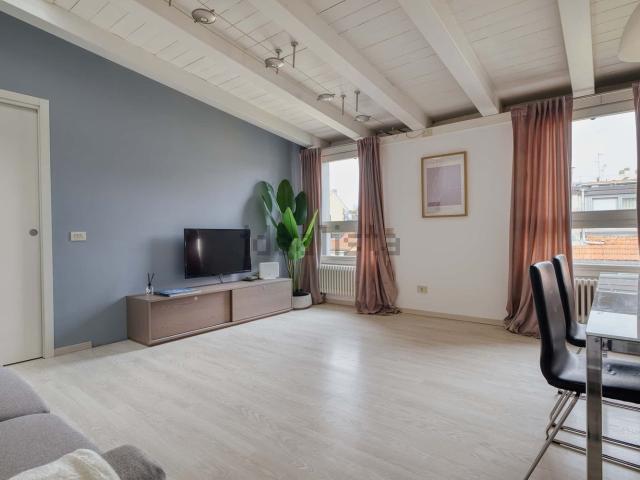 Appartamento in affitto di 70 m² in Via Carlo Poerio, 43
