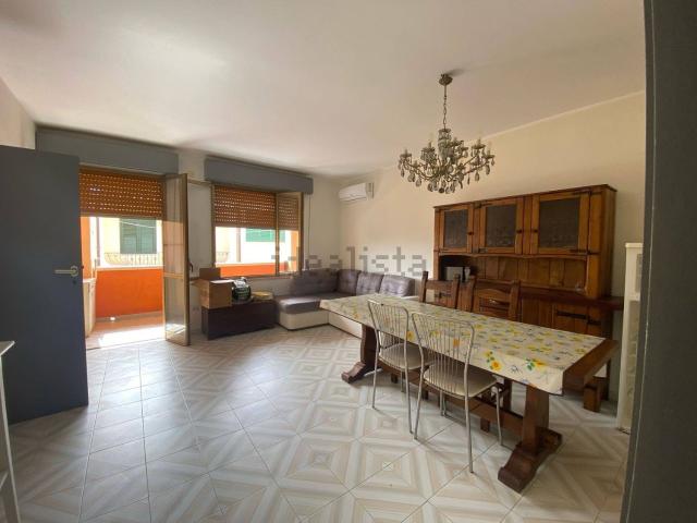 Appartamento in affitto di 70 m² in Via Celona
