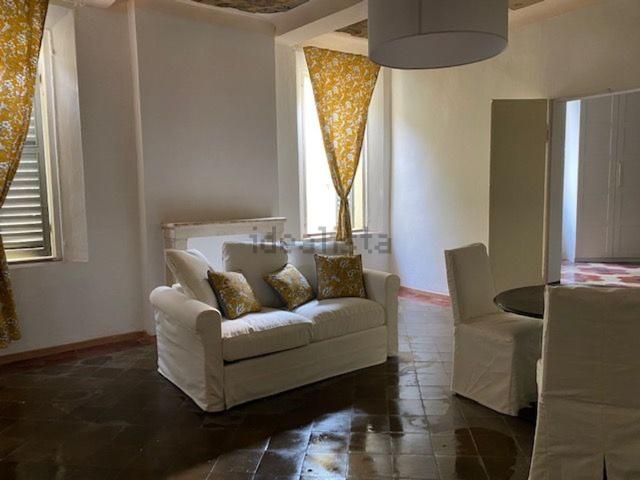 Appartamento in affitto di 70 m² in Via Cesare Battisti, 64