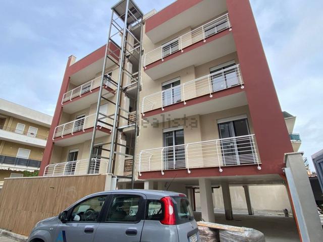Appartamento in affitto di 70 m² in Via Colonne, 33