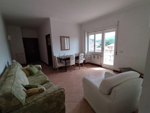 Appartamento in affitto di 70 m² in Via della Costituente, 5
