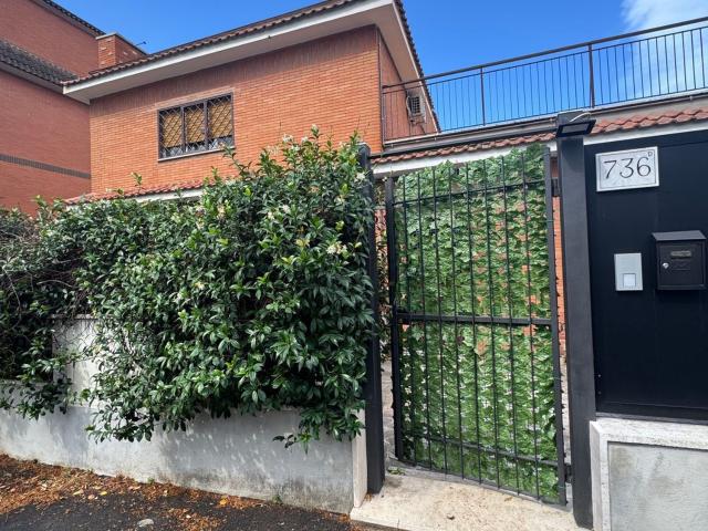 Appartamento in affitto di 70 m² in Via di Casal del Marmo, 738