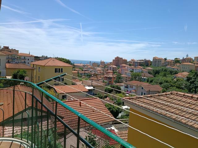 Appartamento in affitto di 70 m² in Via Diano Calderina, 59