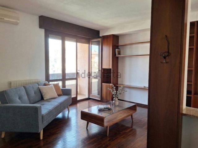 Appartamento in affitto di 70 m² in Via El Alamein, 15