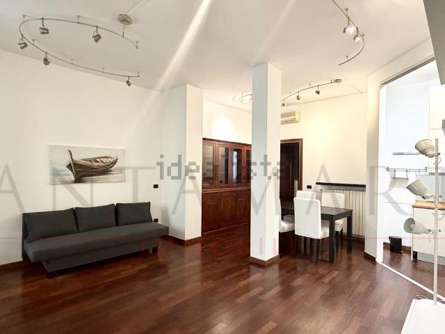Appartamento in affitto di 70 m² in Via Felice Cavallotti