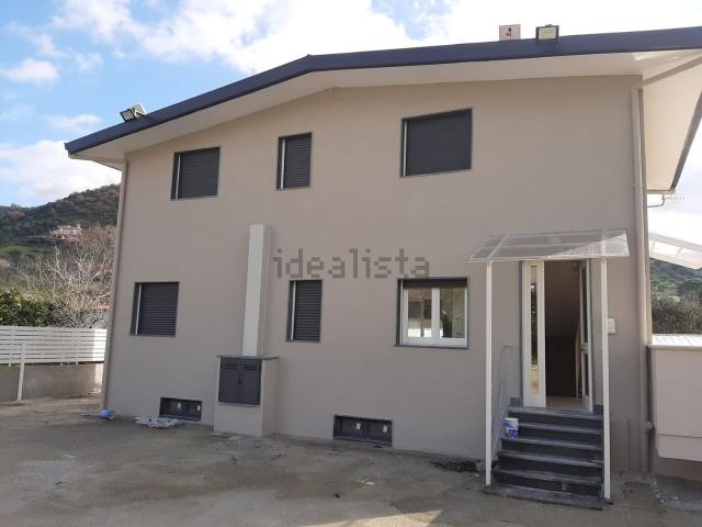 Appartamento in affitto di 70 m² in Via Fuonti