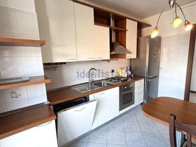 Appartamento in affitto di 70 m² in Via Giovanni Falcone, 3