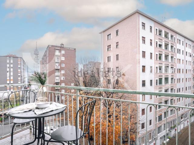 Appartamento in affitto di 70 m² in Via Ippolito Nievo