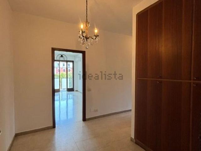 Appartamento in affitto di 70 m² in Via Lario