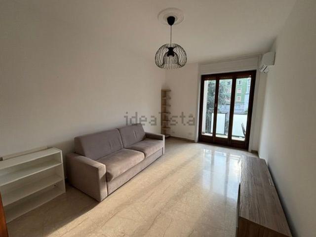Appartamento in affitto di 70 m² in Via Lario