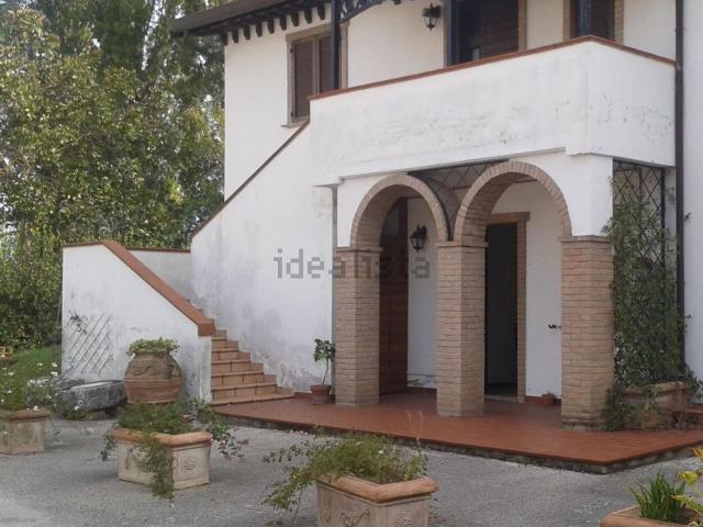 Appartamento in affitto di 70 m² in Via Limiti, 9