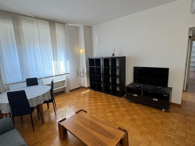Appartamento in affitto di 70 m² in Via Lorenteggio, 24