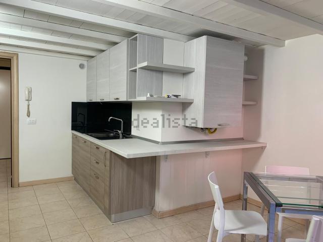 Appartamento in affitto di 70 m² in Via Luigi Veratti