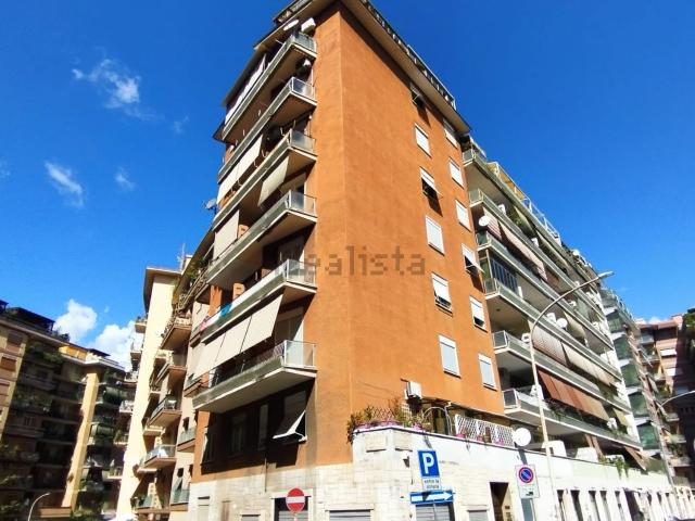 Appartamento in affitto di 70 m² in Via Pio Molajoni, 3