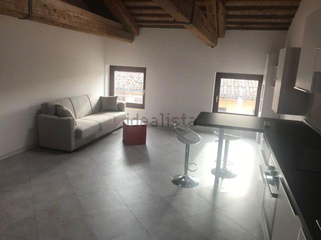 Appartamento in affitto di 70 m² in Via Piemonte