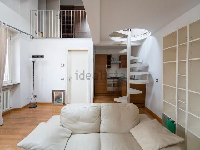 Appartamento in affitto di 70 m² in Via Savona, 17